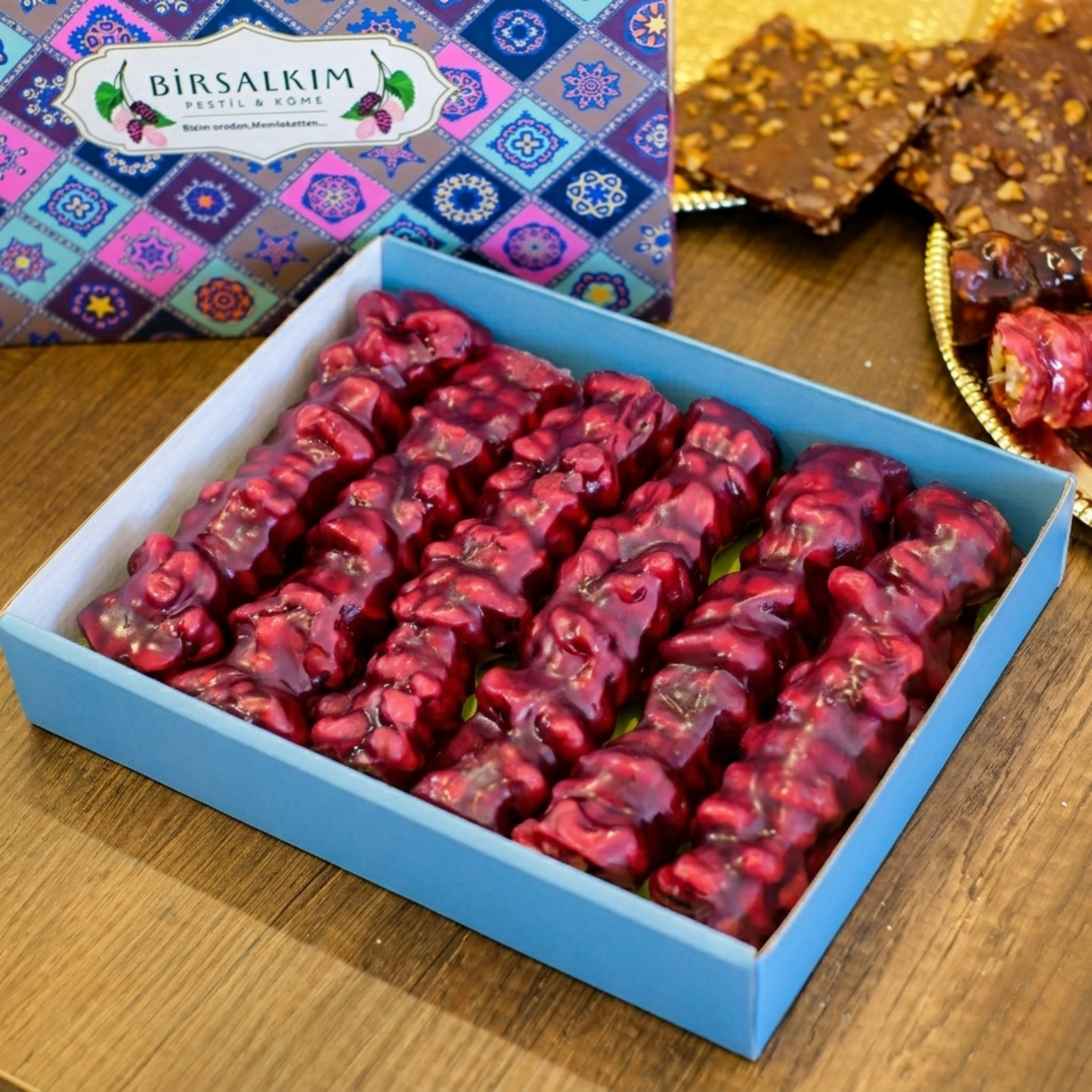 Gümüşhane Nar Aromalı Kelebek Cevizli Sucuk